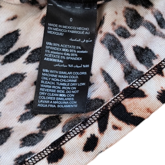 Chico's Travelers Animal Print Long Sleeve V-neck Tunic Style Top Size S - Picture 5 of 6